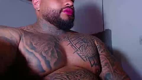 Snapshot of criss_zander202 chatting on 12-06-24, 02:06 criss zander online show from 12-06-24, 02:06