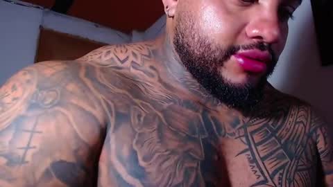 Snapshot of criss_zander202 chatting on 12-20-24, 01:47 criss zander online show from 12-20-24, 01:47