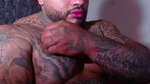 Snapshot of criss_zander202 chatting on 01-09-25, 06:57 criss zander online show from 01-09-25, 06:57