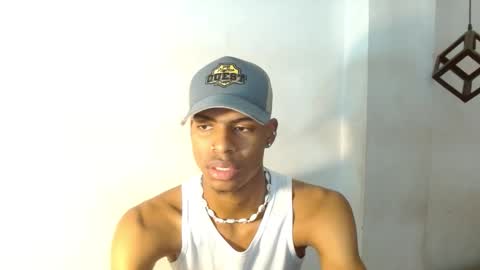 criss_zuri online show from 10-17-25, 11:57