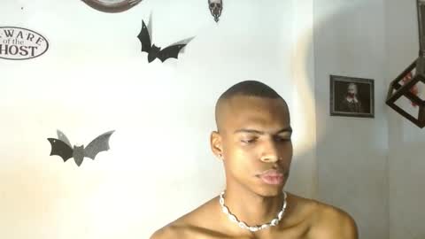 criss_zuri online show from 10-23-25, 11:42