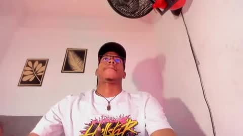 criss_zuri online show from 04-23-26, 12:04