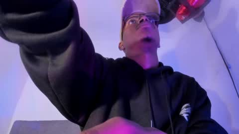 Snapshot of criss_zuri chatting on 04-28-26, 11:59 criss_zuri online show from 04-28-26, 11:59