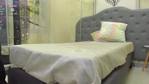 Snapshot of crissh_1 chatting on 01-25-25, 12:17 crissh 1 online show from 01-25-25, 12:17