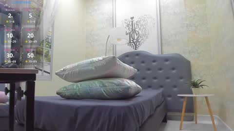 Snapshot of crissh_1 chatting on 02-06-25, 09:28 crissh 1 online show from 02-06-25, 09:28