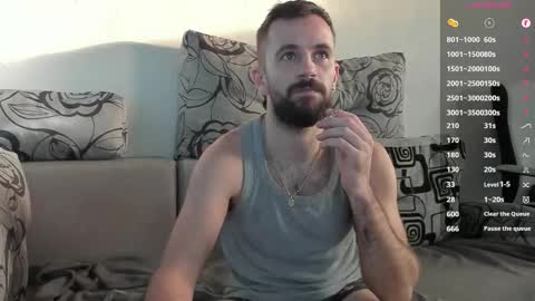 Snapshot of crissstud chatting on 12-17-25, 07:47 Criss online show from 12-17-25, 07:47