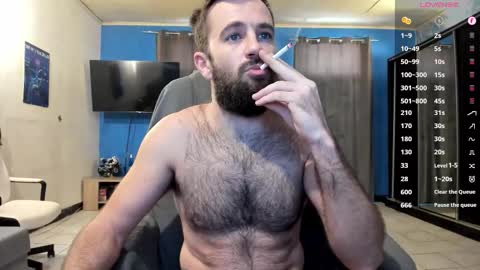 Snapshot of crissstud chatting on 01-11-26, 10:42 Criss online show from 01-11-26, 10:42