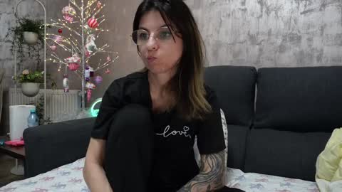crissy_love online show from 01-02-25, 11:27