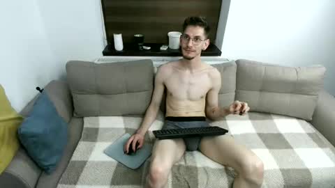 Crista-Elio online show from 05-12-26, 06:16