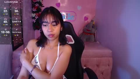 Snapshot of cristal1_ch chatting on 10-24-25, 11:17 cristal1_ch online show from 10-24-25, 11:17