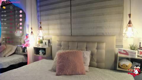 Snapshot of cristal__hot_1 chatting on 11-09-25, 04:11 Cristal online show from 11-09-25, 04:11