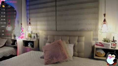 Snapshot of cristal__hot_1 chatting on 11-14-25, 04:55 Cristal online show from 11-14-25, 04:55