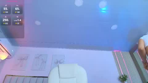 Snapshot of cristal_bunny chatting on 03-03-25, 06:59 Cristal  online show from 03-03-25, 06:59