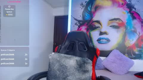 Snapshot of cristal_horny19 chatting on 02-17-25, 04:09 Milena online show from 02-17-25, 04:09