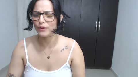 Snapshot of cristal_hot07 chatting on 01-19-25, 07:57 Cristal online show from 01-19-25, 07:57