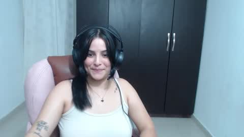 Snapshot of cristal_hot07 chatting on 01-23-25, 08:46 Cristal online show from 01-23-25, 08:46