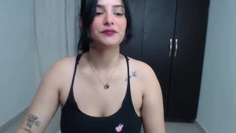 Snapshot of cristal_hot07 chatting on 01-29-25, 02:19 Cristal online show from 01-29-25, 02:19