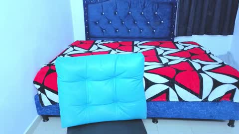 Snapshot of cristal_hot07 chatting on 09-20-25, 12:11 Cristal online show from 09-20-25, 12:11