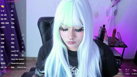 Cris online show from 02-26-25, 07:16