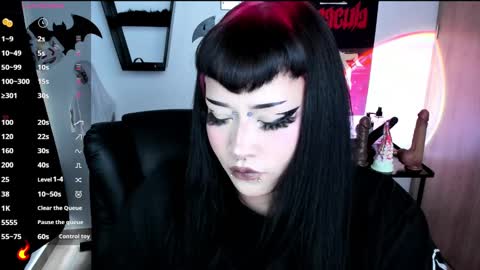 Cris online show from 11-13-25, 06:07