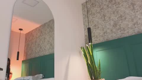 Cristal  online show from 11-22-25, 01:43