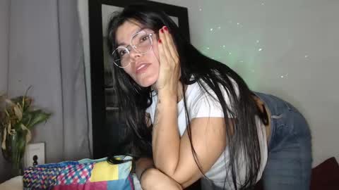 Snapshot of cristal_sexyboobs_ chatting on 02-26-25, 12:16 Cristal  online show from 02-26-25, 12:16