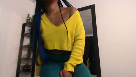 Hanna  online show from 01-08-25, 01:41