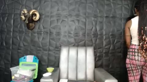 Hanna  online show from 09-12-25, 09:31