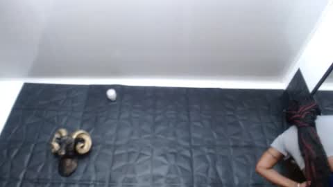 Hanna  online show from 12-15-25, 07:56