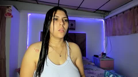 cristal_smith20 online show from 03-12-26, 12:00