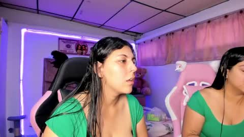 Snapshot of cristal_smith20 chatting on 05-26-26, 01:29 cristal_smith20 online show from 05-26-26, 01:29