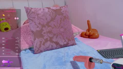 Snapshot of cristal_subin69 chatting on 10-22-25, 02:06 STEFANYIG cristalsubin online show from 10-22-25, 02:06