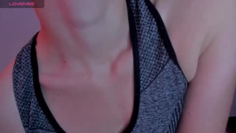 cristal_t2 online show from 02-17-26, 07:09