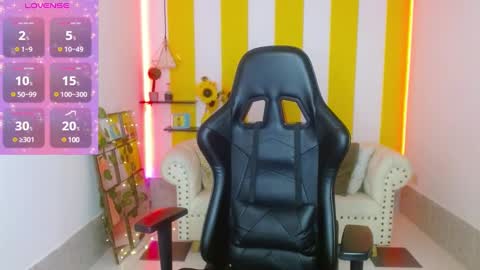 Cristal online show from 12-18-24, 03:04