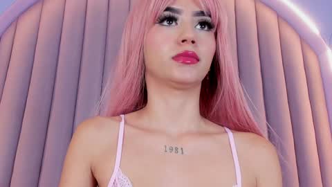 Nicole  Connection time 220pm-910pmCol online show from 02-06-25, 07:29