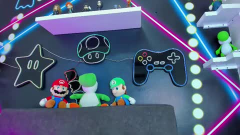 Nicole  Connection time 220pm-910pmCol online show from 02-12-25, 10:48