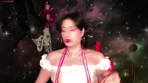 Cristal de Leon online show from 10-22-25, 09:14