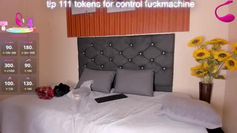 Snapshot of cristale69 chatting on 11-13-25, 02:21 cristale69 online show from 11-13-25, 02:21