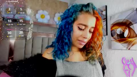   online show from 11-25-25, 03:23