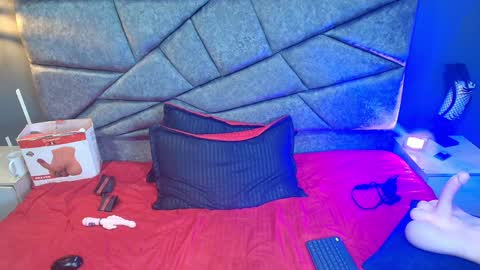 CRISTAL MILF online show from 12-03-24, 02:03