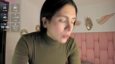 Snapshot of cristalmunez chatting on 01-15-25, 02:27 cristal online show from 01-15-25, 02:27