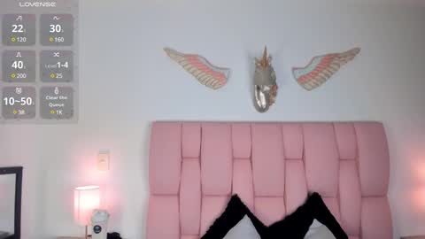 Snapshot of cristalmunez chatting on 01-17-25, 05:42 cristal online show from 01-17-25, 05:42