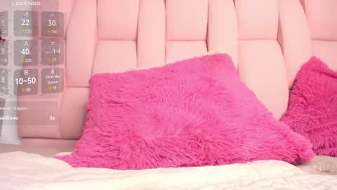 Snapshot of cristalmunez chatting on 02-16-25, 10:43 cristal online show from 02-16-25, 10:43