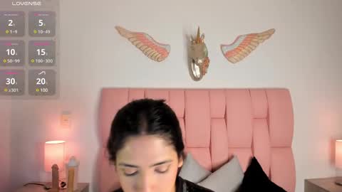 Snapshot of cristalmunez chatting on 03-01-25, 11:26 cristal online show from 03-01-25, 11:26