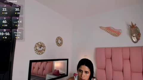 Snapshot of cristalmunez chatting on 03-11-25, 12:39 cristal online show from 03-11-25, 12:39