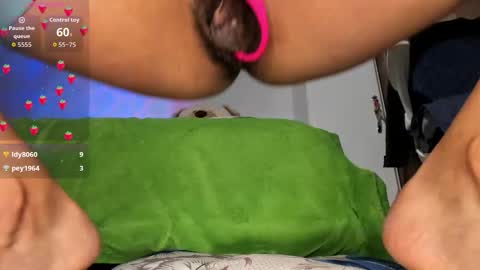 Snapshot of cristalmunez chatting on 09-26-25, 02:37 cristal online show from 09-26-25, 02:37