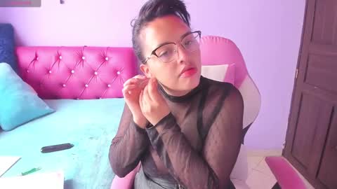 Snapshot of cristaln07 chatting on 01-29-25, 12:13 Natis online show from 01-29-25, 12:13