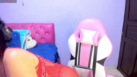 Snapshot of cristaln07 chatting on 02-20-25, 03:01 Natis online show from 02-20-25, 03:01