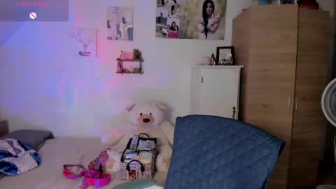 veronika online show from 04-17-26, 02:14