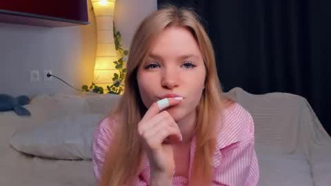 Cristas online show from 05-06-26, 01:27